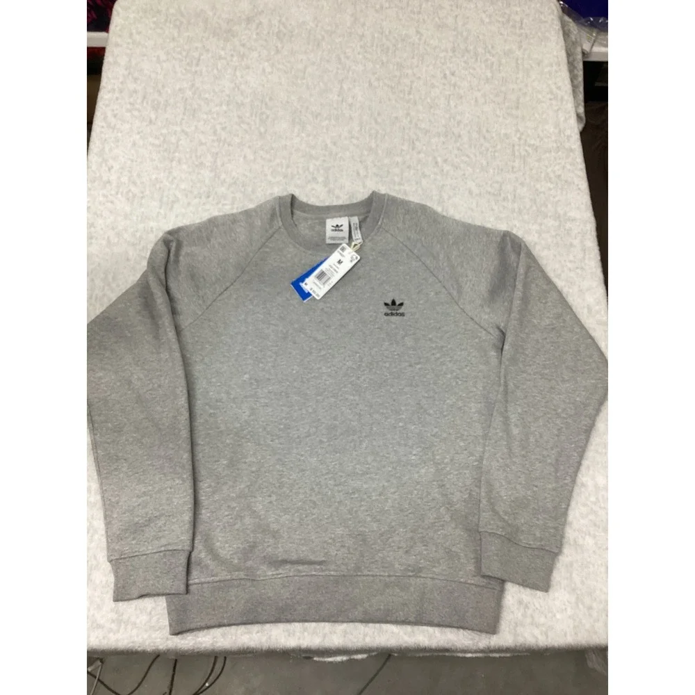 Adidas Originals ESS Crew Sweatshirt Medium Grey Heather IY4937 Mens M NEW